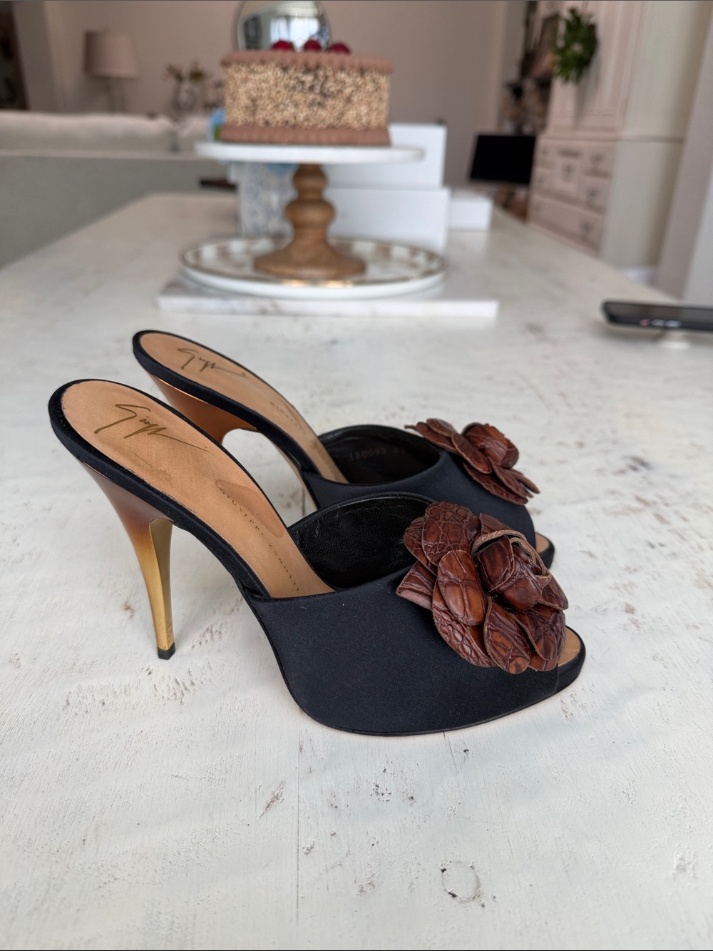 Giuseppe Zanotti Black Slide Mules with Brown Leather Flower Appliqués - Picture 2 of 4